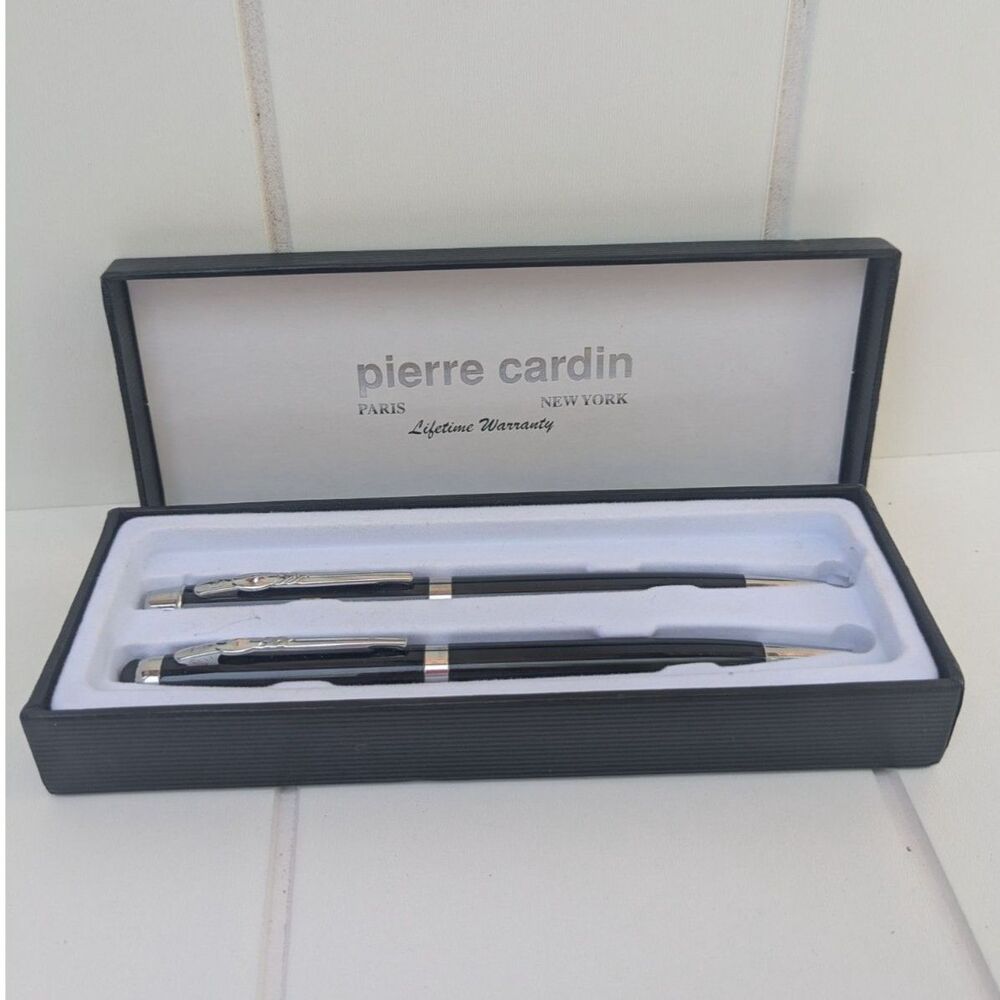 Pierre Cardin Pen & Mechanical Pencil Set - Needs new ink cartridge